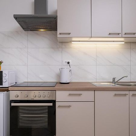 Studio Apartment Brigita Mlini Bagian luar foto